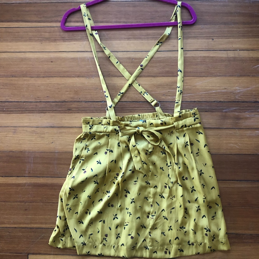 Urban Outfitters size large skirt